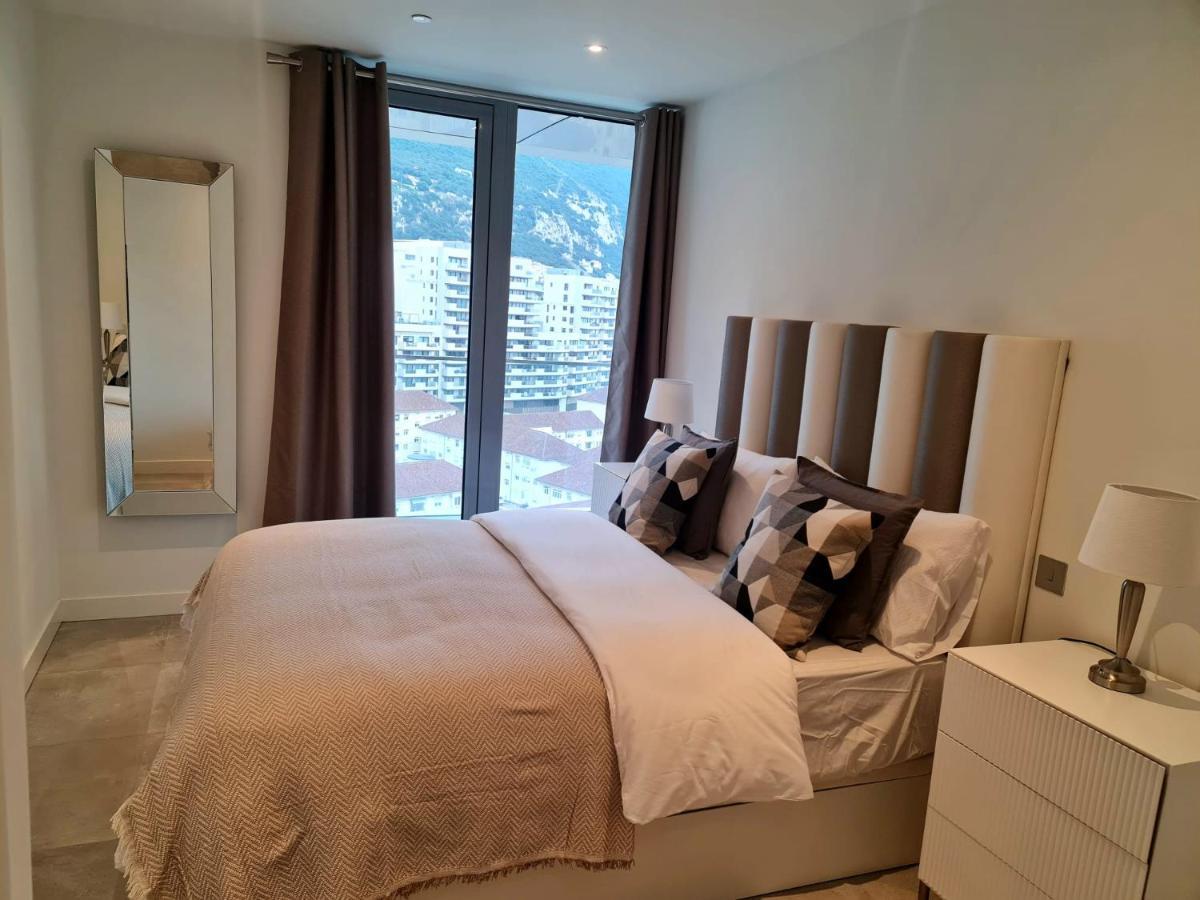 Luxury Apartment In Eurocity Gibraltar Luaran gambar